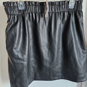 Loft NWT faux leather miniskirt size large